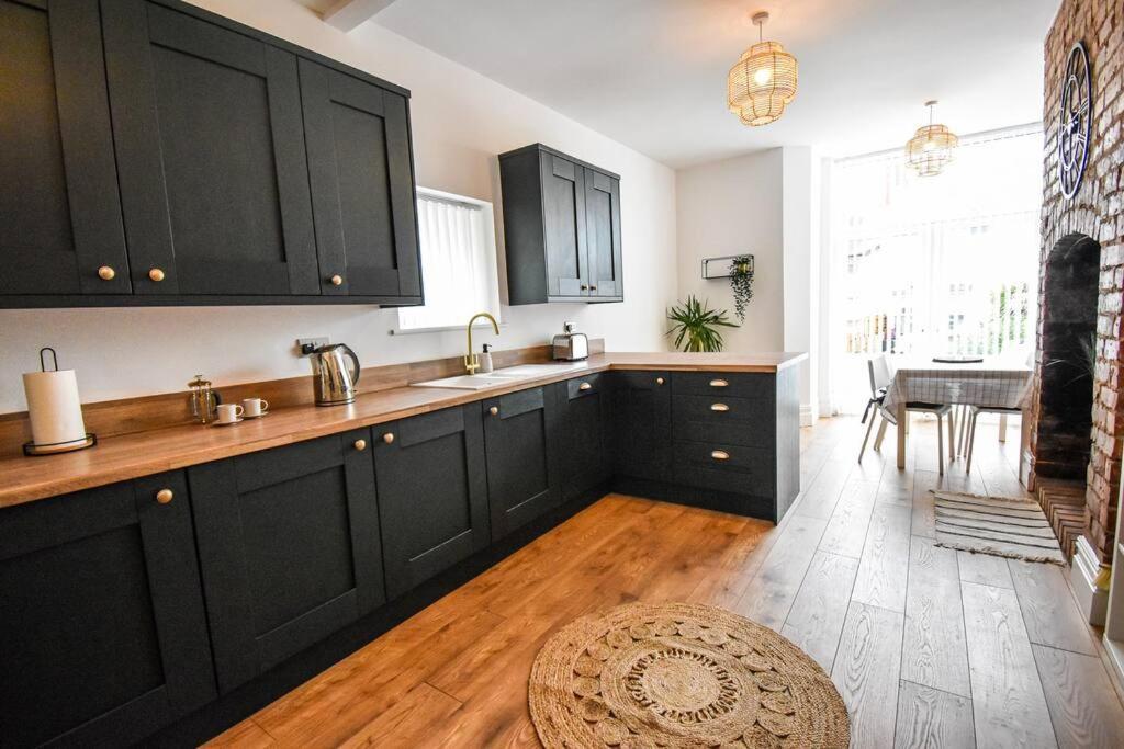 Hesketh Villa - 4 Bedroom Seaside Holiday Home Blackpool Exterior photo